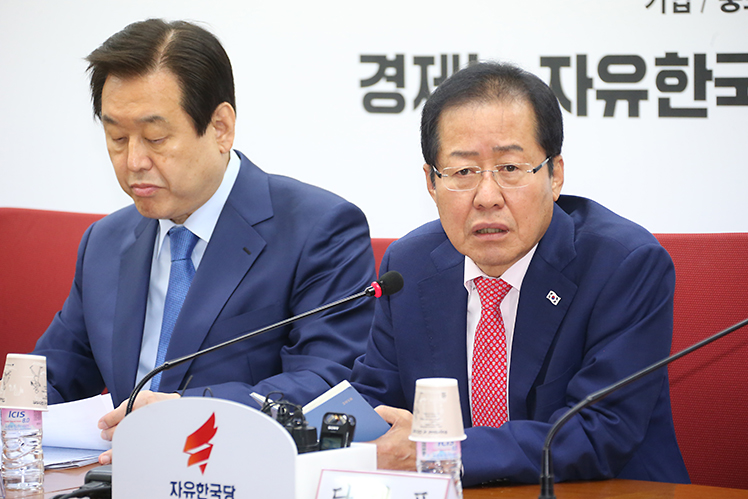 제목 노출 영역입니다 이미지