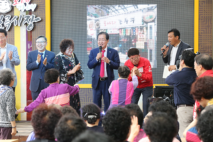 제목 노출 영역입니다 이미지