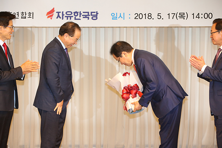 제목 노출 영역입니다 이미지