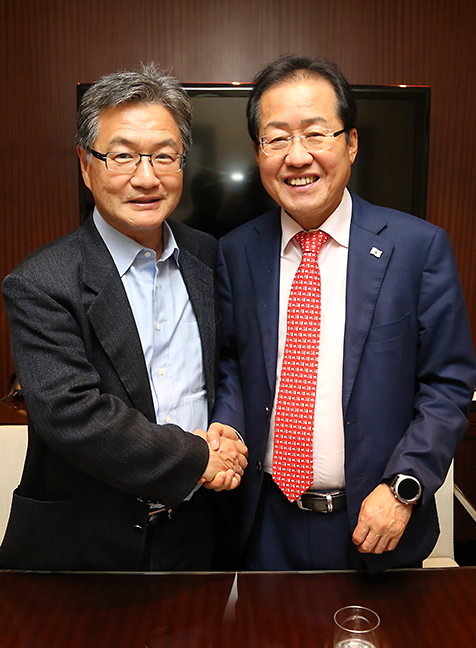 제목 노출 영역입니다 이미지