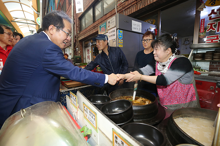 제목 노출 영역입니다 이미지