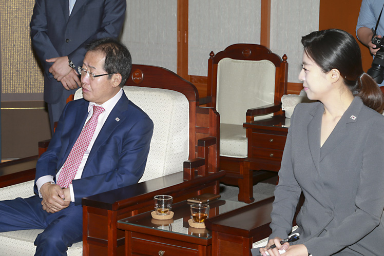 제목 노출 영역입니다 이미지