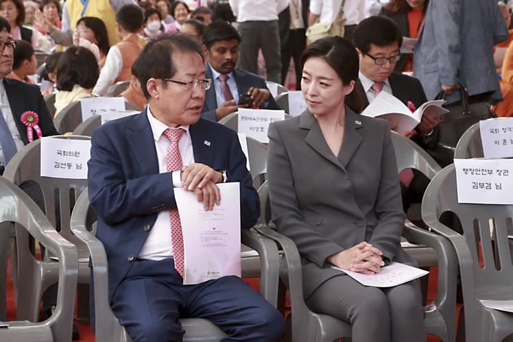 제목 노출 영역입니다 이미지