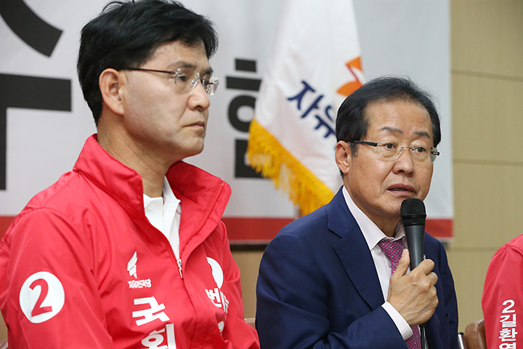 제목 노출 영역입니다 이미지
