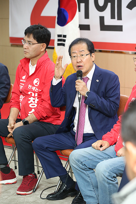 제목 노출 영역입니다 이미지
