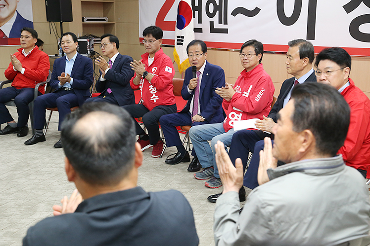 제목 노출 영역입니다 이미지