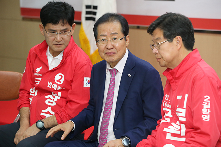 제목 노출 영역입니다 이미지