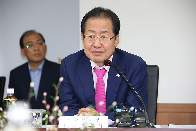 제목 노출 영역입니다 이미지