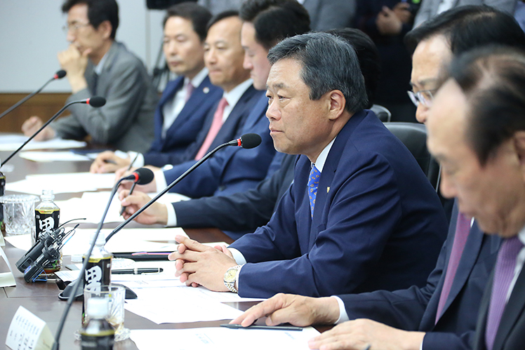 제목 노출 영역입니다 이미지