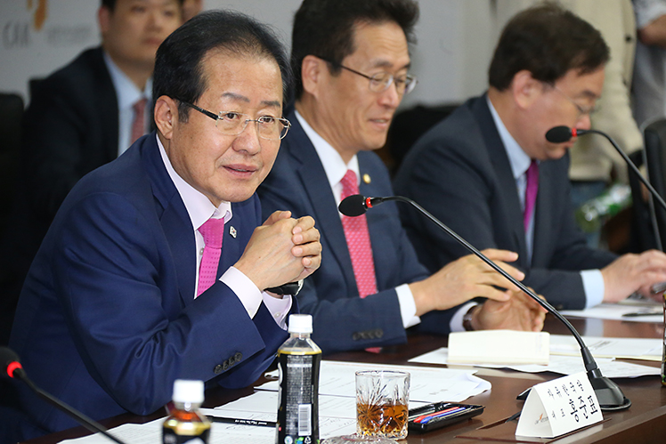 제목 노출 영역입니다 이미지