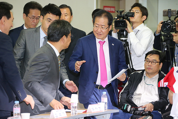 제목 노출 영역입니다 이미지