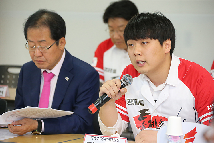 제목 노출 영역입니다 이미지