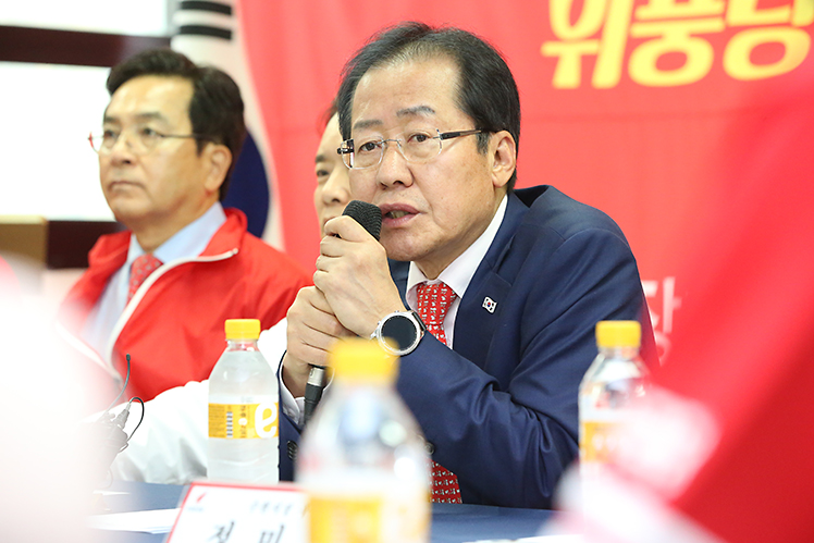 제목 노출 영역입니다 이미지