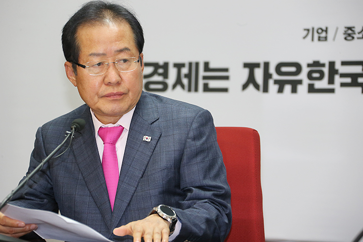 제목 노출 영역입니다 이미지