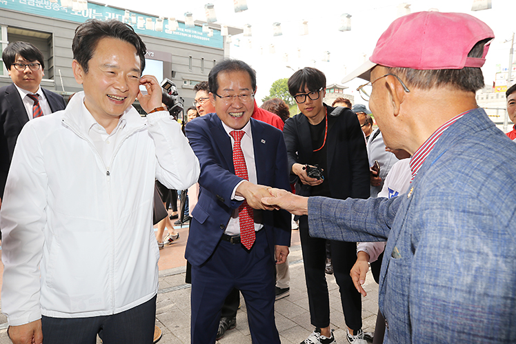 제목 노출 영역입니다 이미지