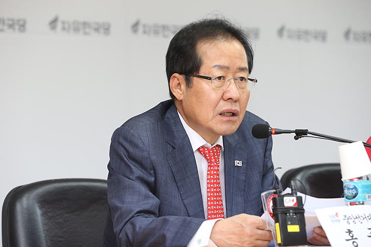 제목 노출 영역입니다 이미지