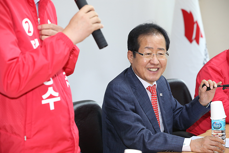 제목 노출 영역입니다 이미지