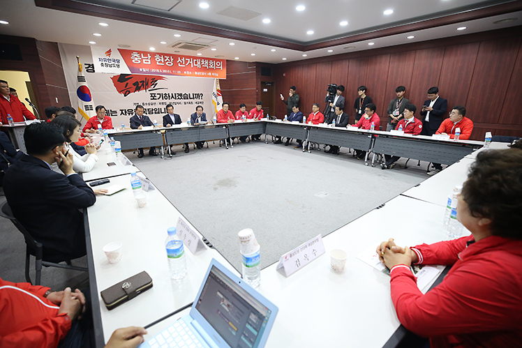 제목 노출 영역입니다 이미지