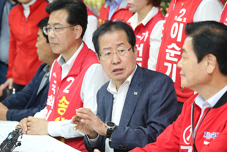 제목 노출 영역입니다 이미지