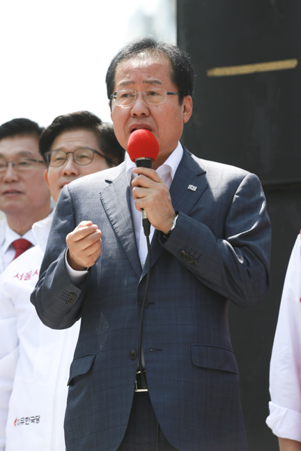 제목 노출 영역입니다 이미지