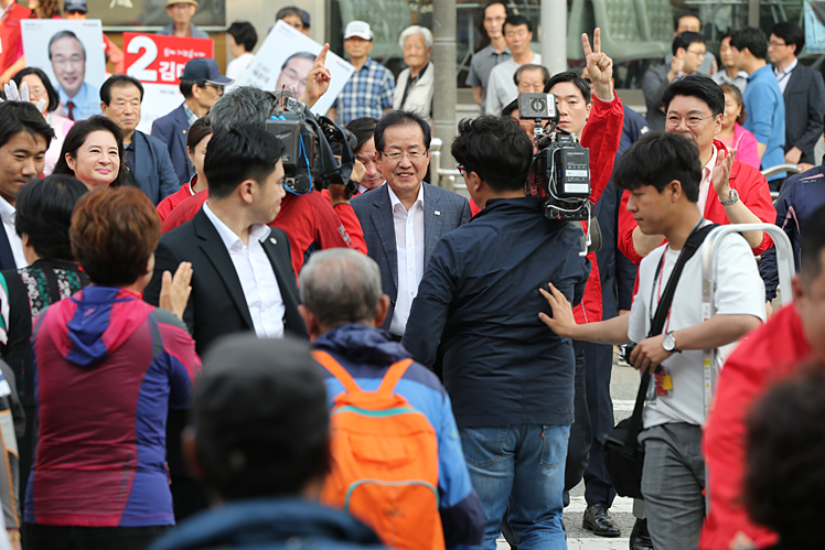 제목 노출 영역입니다 이미지