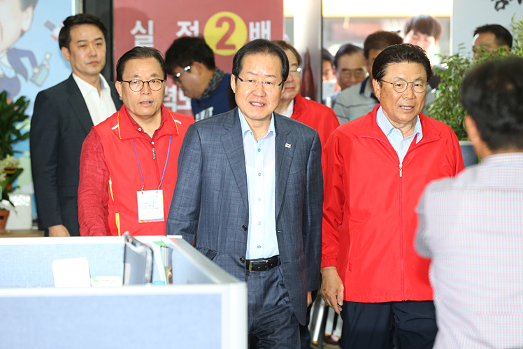 제목 노출 영역입니다 이미지