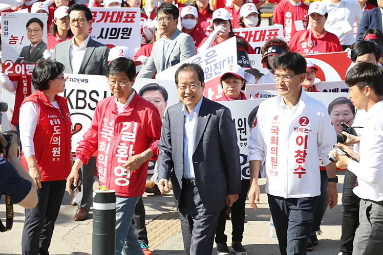 제목 노출 영역입니다 이미지