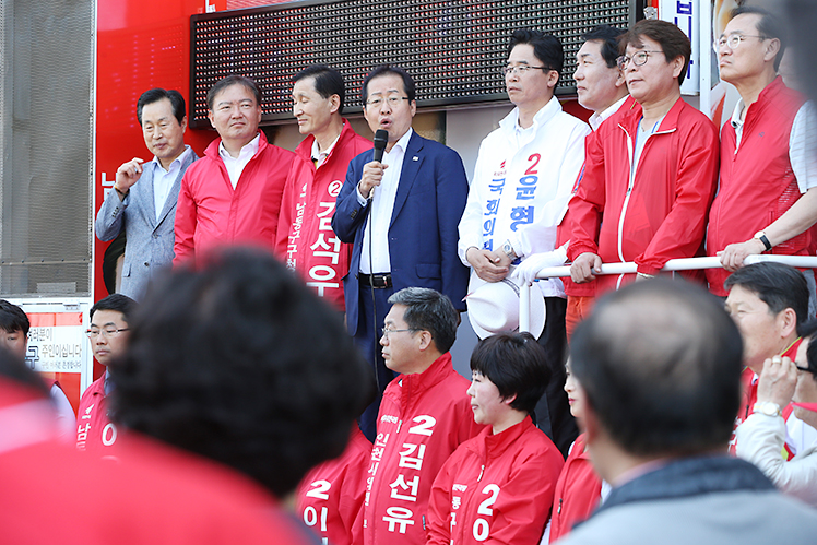제목 노출 영역입니다 이미지