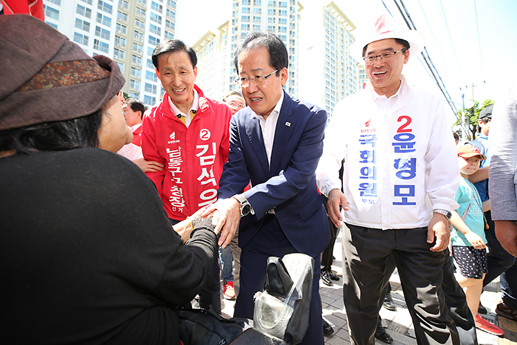 제목 노출 영역입니다 이미지