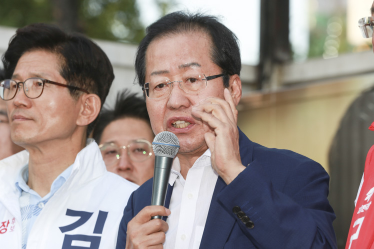 제목 노출 영역입니다 이미지