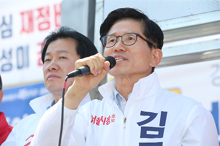 제목 노출 영역입니다 이미지