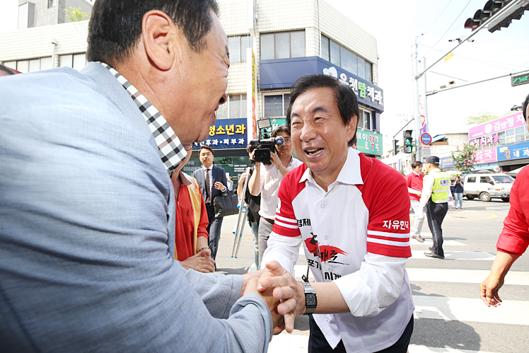 제목 노출 영역입니다 이미지