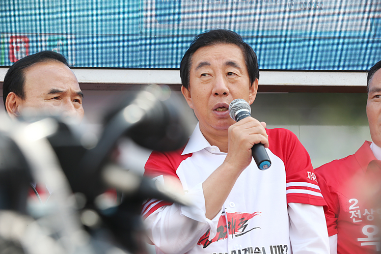 제목 노출 영역입니다 이미지