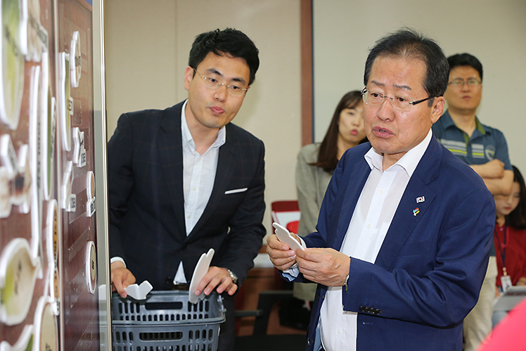 제목 노출 영역입니다 이미지