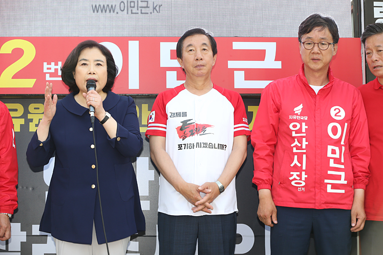 제목 노출 영역입니다 이미지