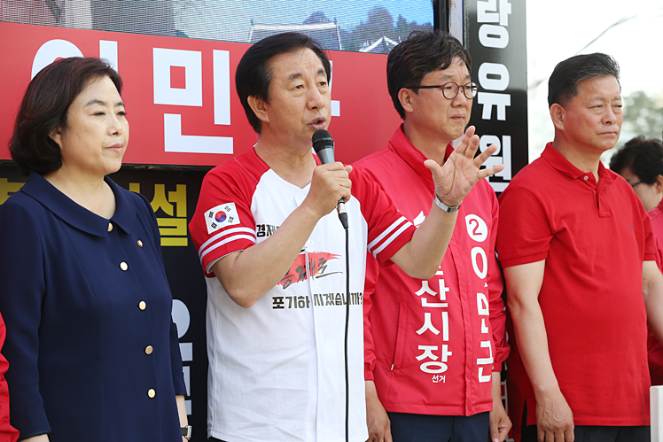 제목 노출 영역입니다 이미지