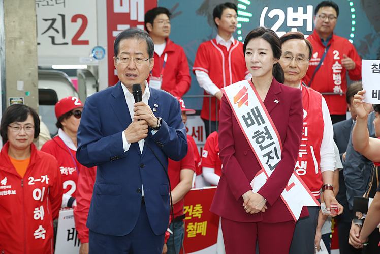 제목 노출 영역입니다 이미지
