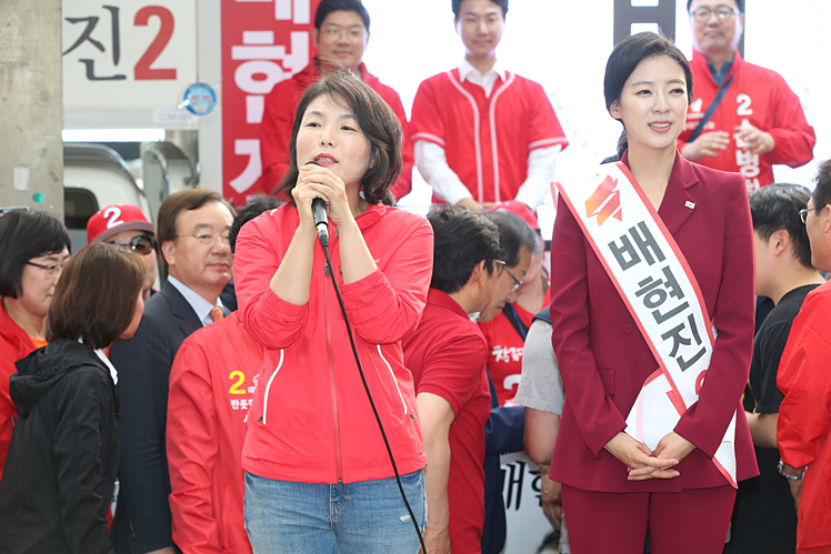제목 노출 영역입니다 이미지