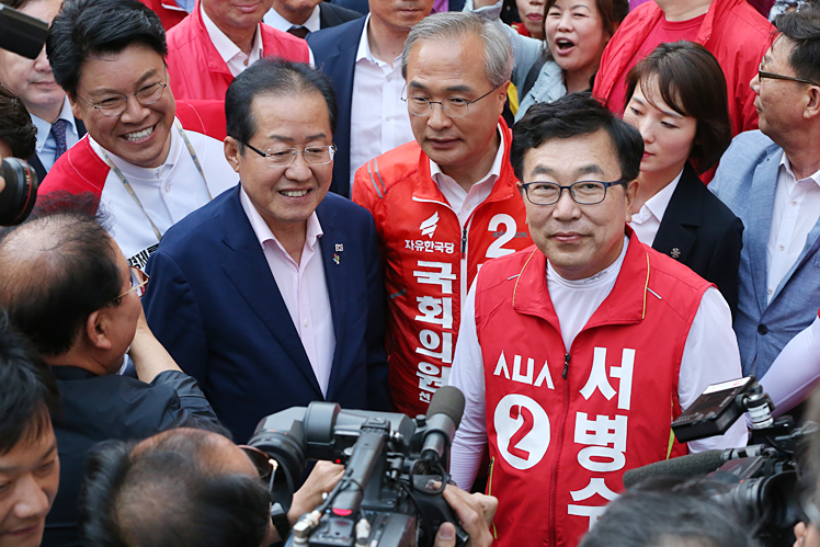 제목 노출 영역입니다 이미지