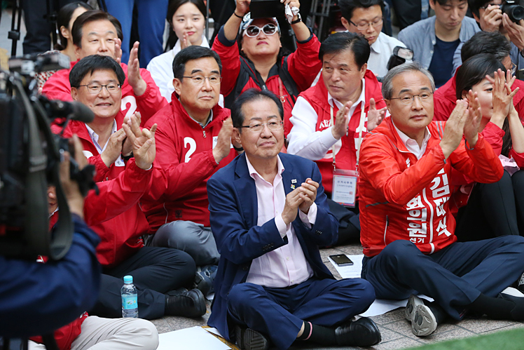 제목 노출 영역입니다 이미지