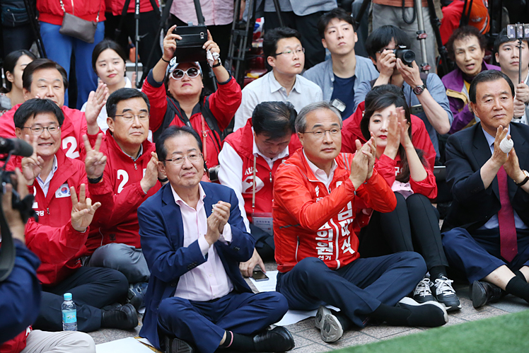 제목 노출 영역입니다 이미지