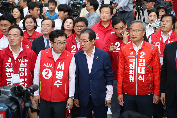제목 노출 영역입니다 이미지
