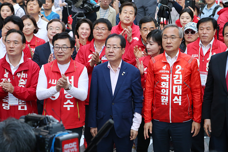 제목 노출 영역입니다 이미지
