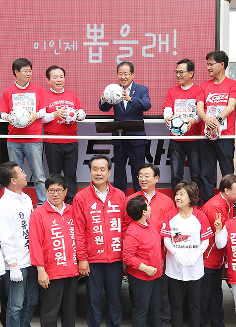 제목 노출 영역입니다 이미지