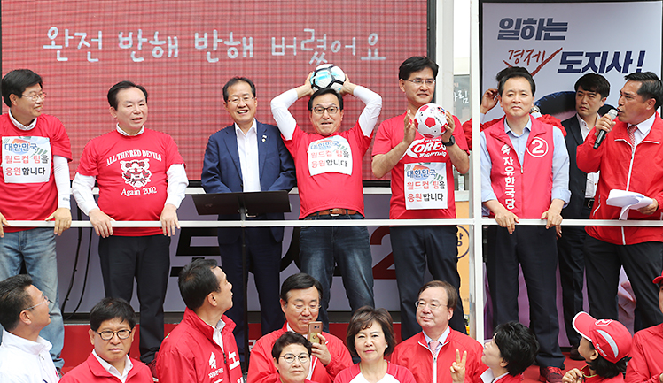 제목 노출 영역입니다 이미지