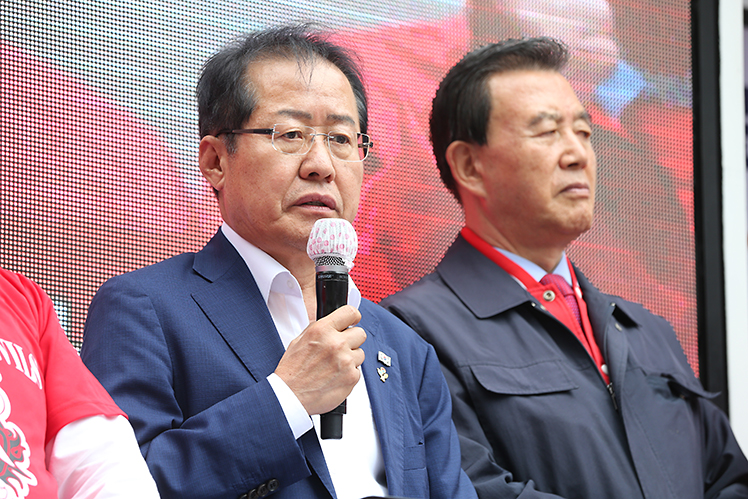 제목 노출 영역입니다 이미지
