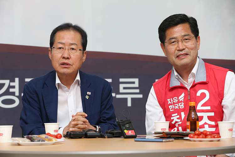 제목 노출 영역입니다 이미지