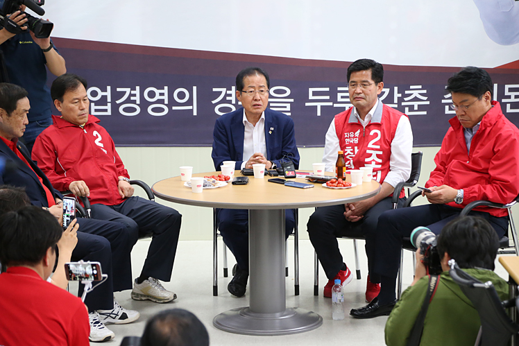 제목 노출 영역입니다 이미지