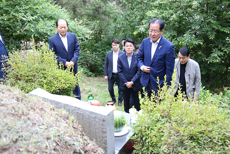 제목 노출 영역입니다 이미지