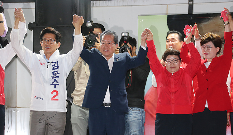 제목 노출 영역입니다 이미지